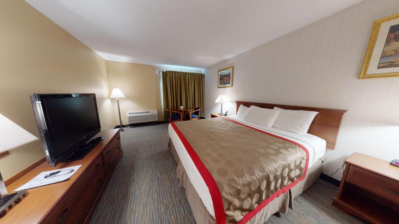 Ramada By Wyndham - Shenandoah Valley Strasburg