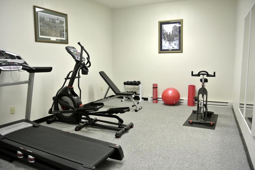 Ramada By Wyndham - Shenandoah Valley Hotel